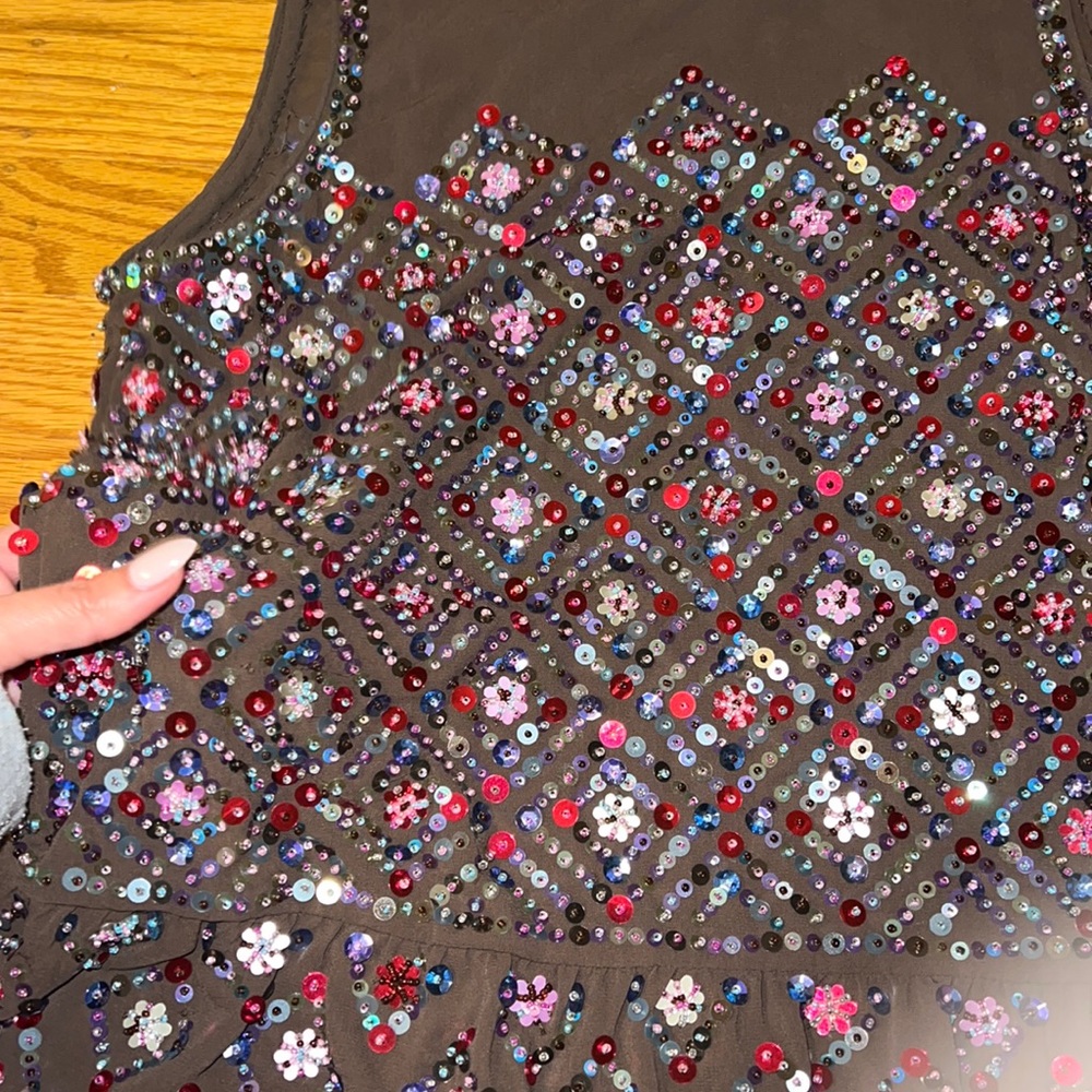 Anthroplogie fully hand beaded top - Picture 4 of 6